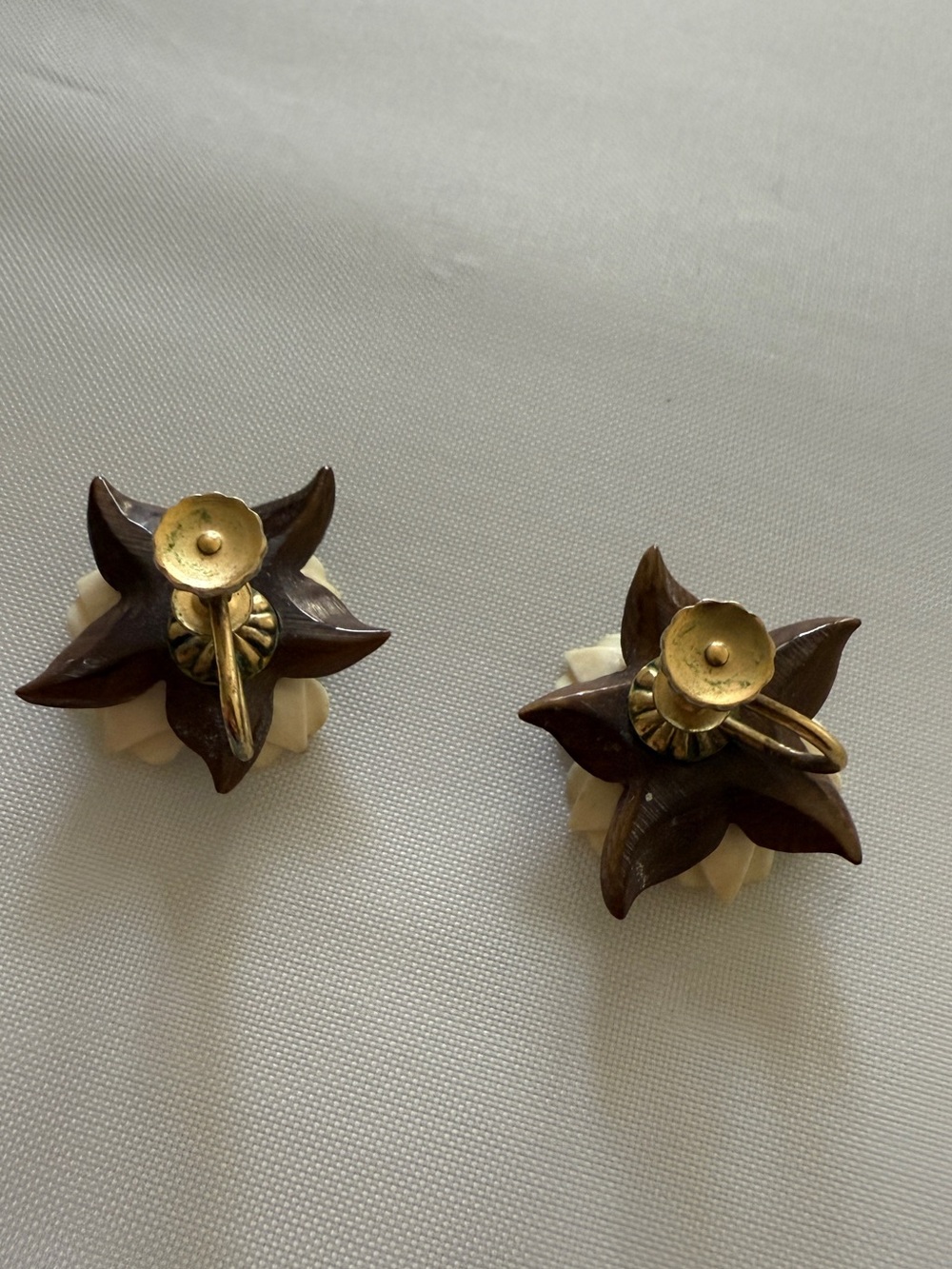 1960s Mod Flower Power Gogo Twiggy Earrings - Picture 6 of 7
